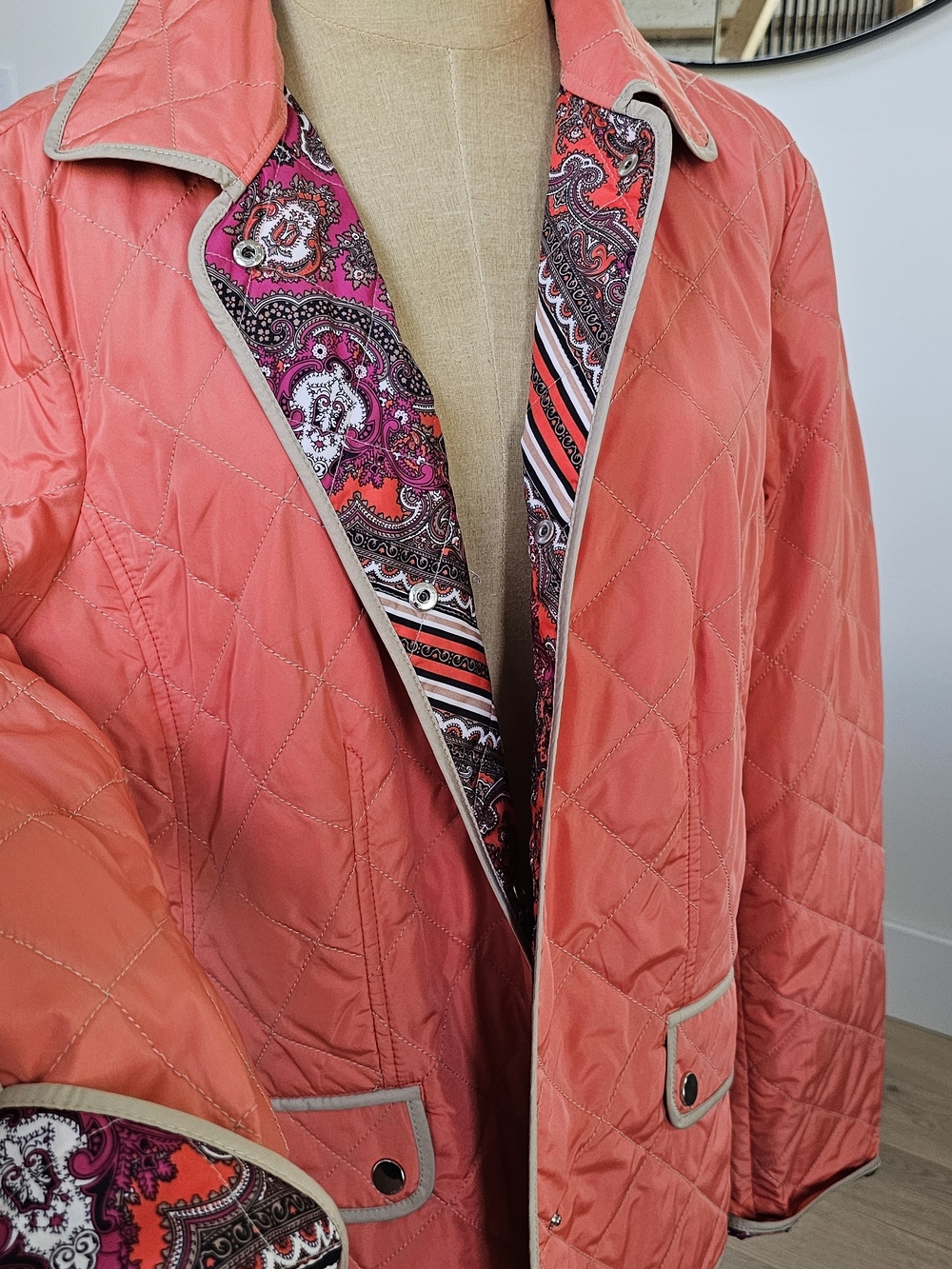 Quilted Coral Women's Jacket with Paisley Trim Size 14/16